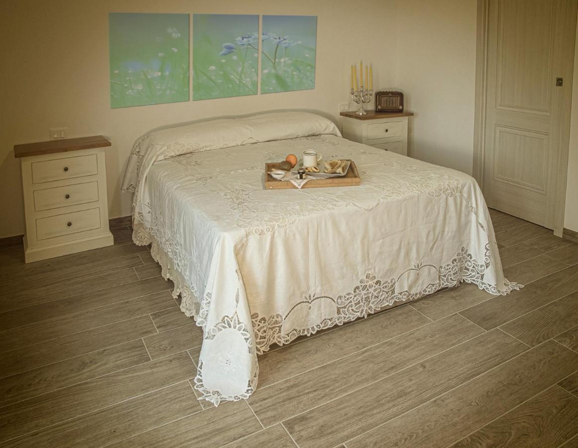 Vila Agriturismo Albero Del Miele San Rufo Exteriér fotografie